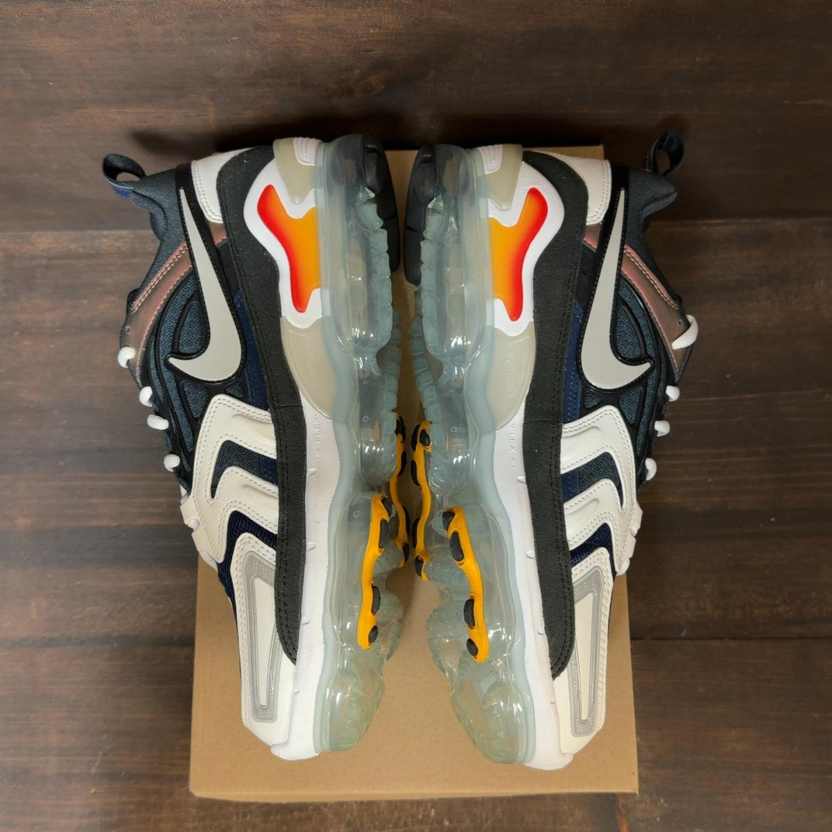 Nike Air VaporMax Evo Midnight Navy Size 11 (Pre-Owned) - Image 4