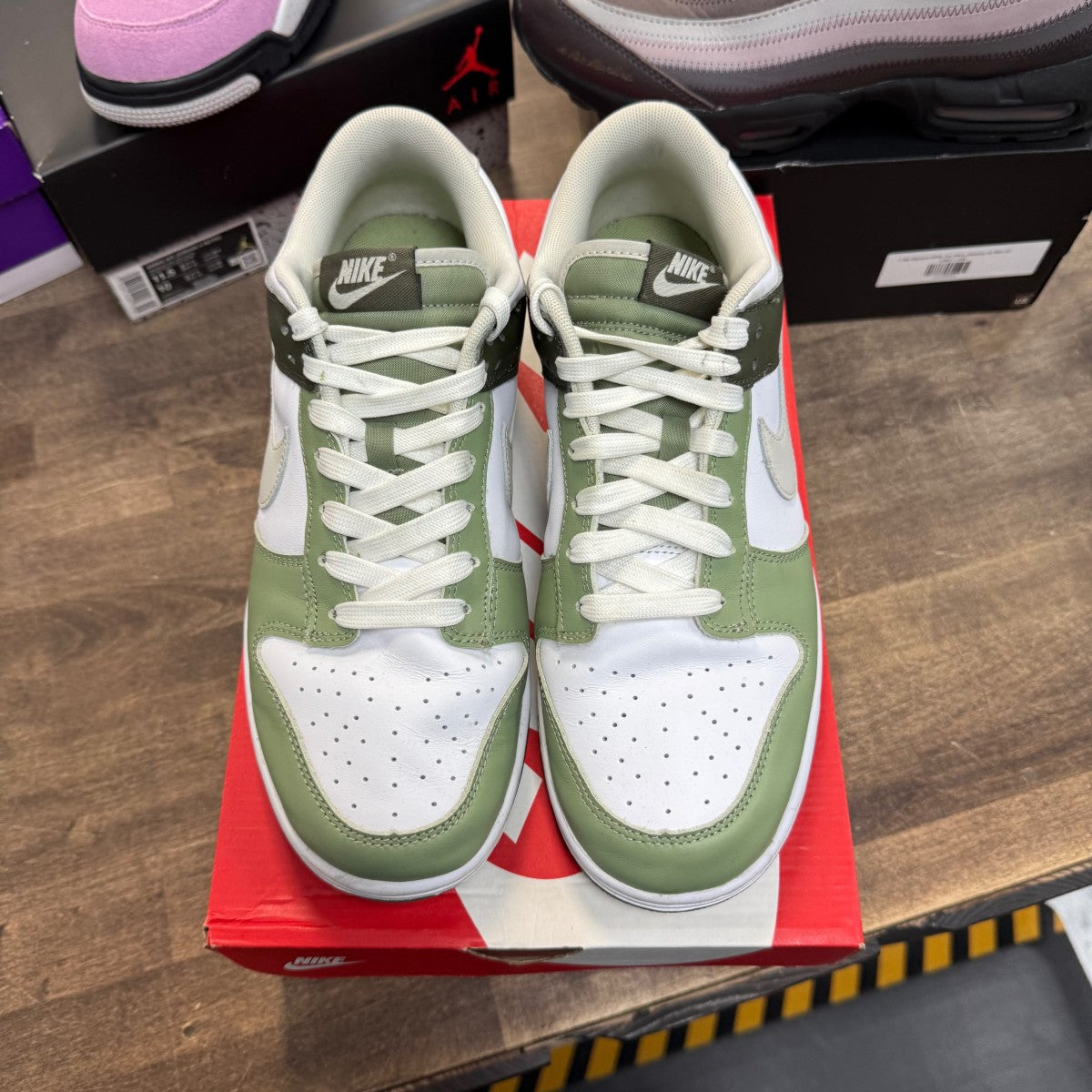 Nike Dunk Low Oil Green Cargo Khaki Size 10.5 (Pre-Owned) - Image 2