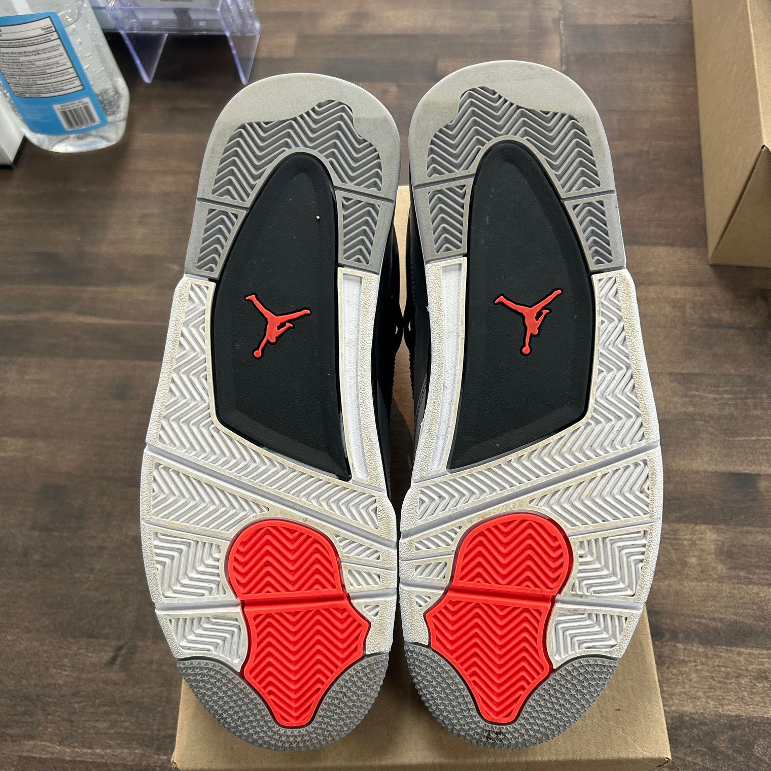 Infrared Jordan 4 Retro (USED, No Box)