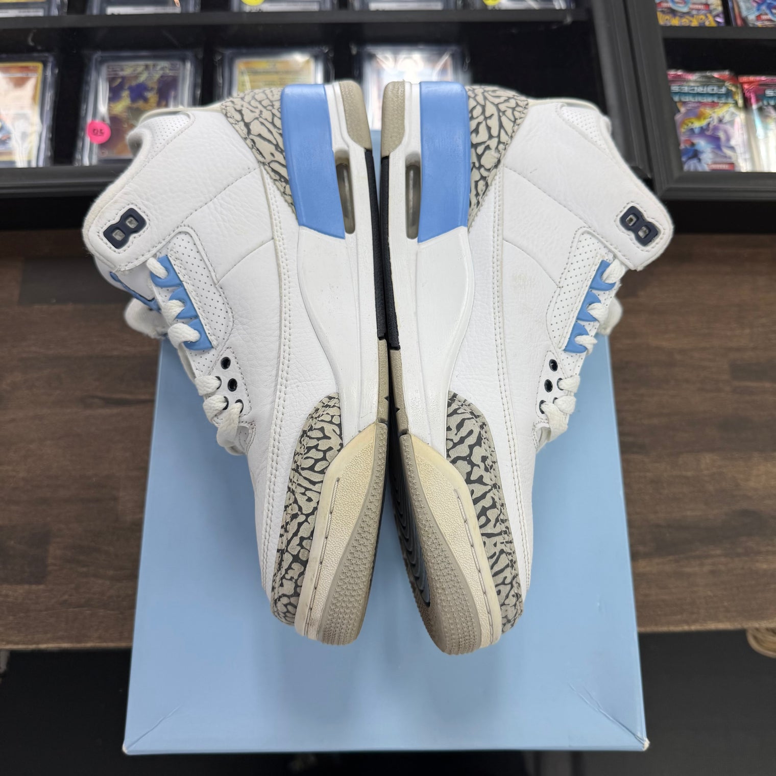 UNC Jordan 3 Retro (USED)