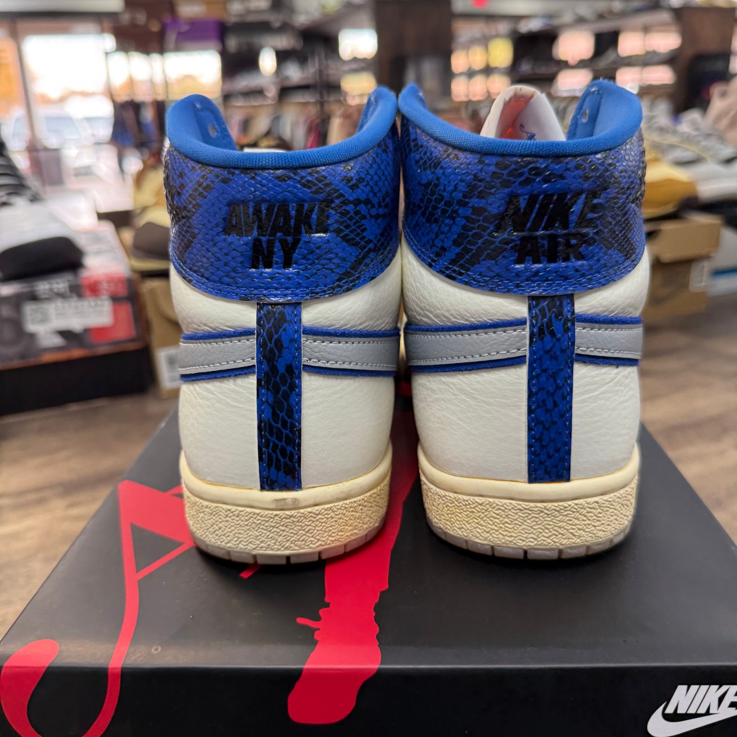 Awake NY Game Royal Nike Jordan Air Ship PE SP (USED)