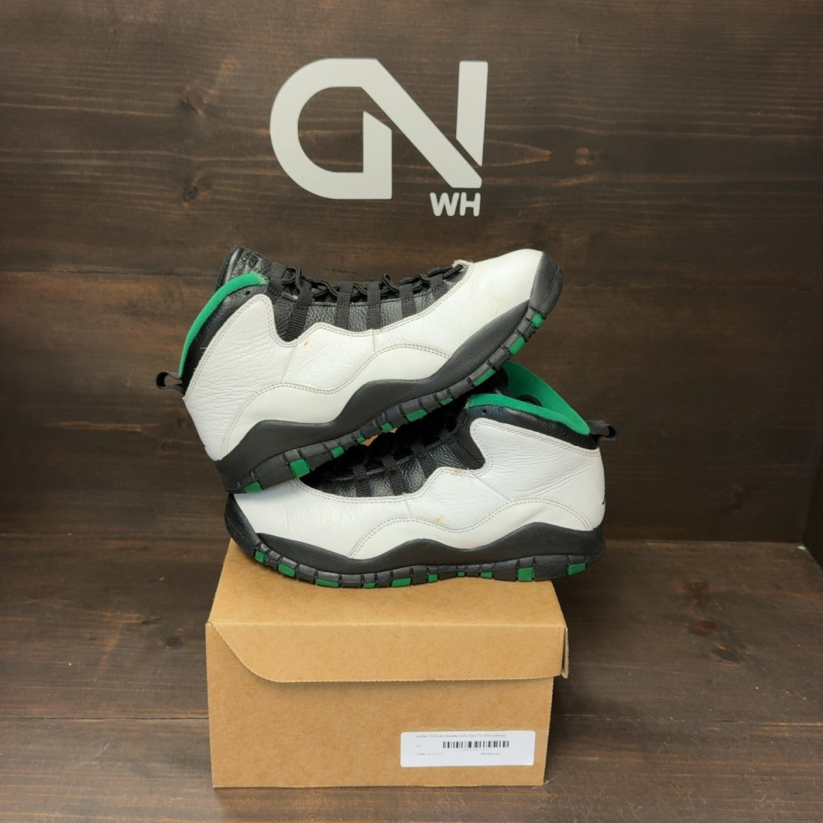 Jordan 10 Retro Seattle (GS) Size 7Y (Pre-Owned) - Image 1