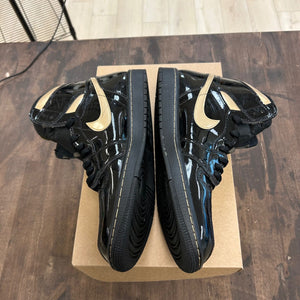Jordan 1 Retro High Black Metallic Gold (2020) Size 11 (Pre-Owned) - Image 3