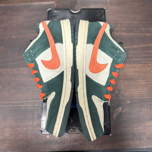 Nike SB Dunk Low Eire Size 9 (Pre-Owned)