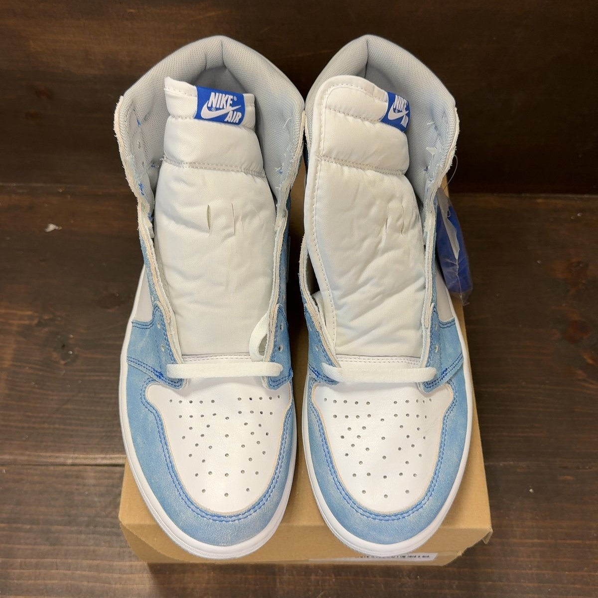 Jordan 1 Retro High OG Hyper Royal Size 11 - tag