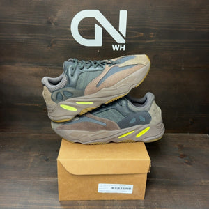 adidas Yeezy Boost 700 Mauve Size 11.5 (Pre-Owned) - Image 1