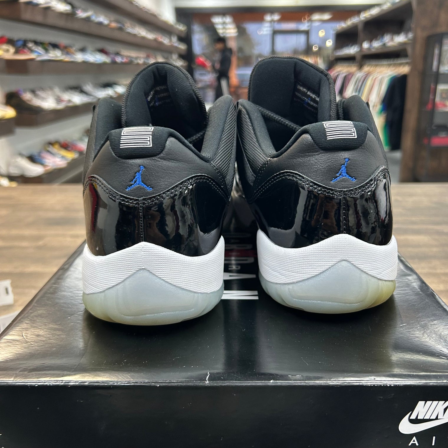 Space Jam Jordan 11 Retro Low (USED)