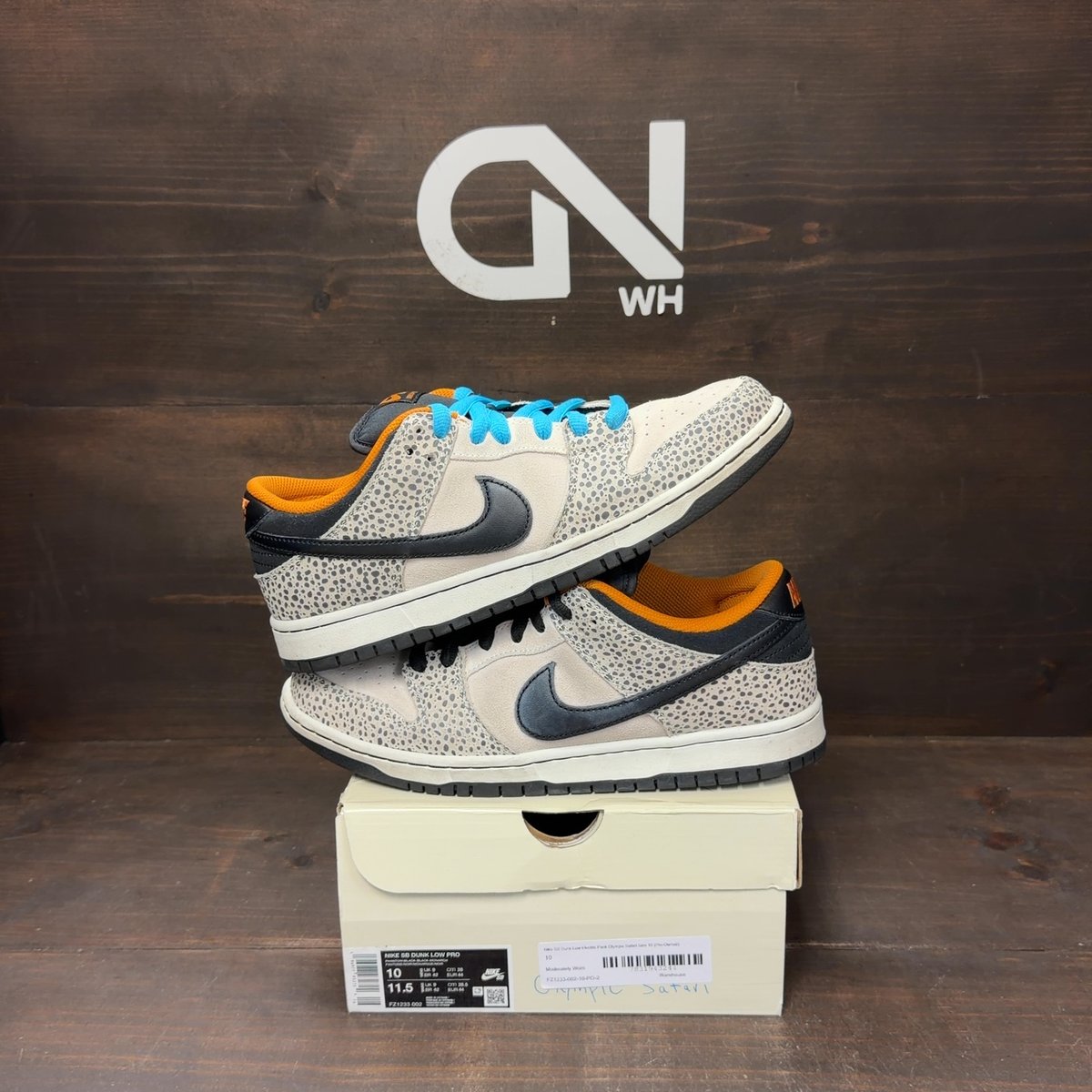 Nike SB Dunk Low Electric Pack Olympic Safari Size 10 (Pre-Owned) - front