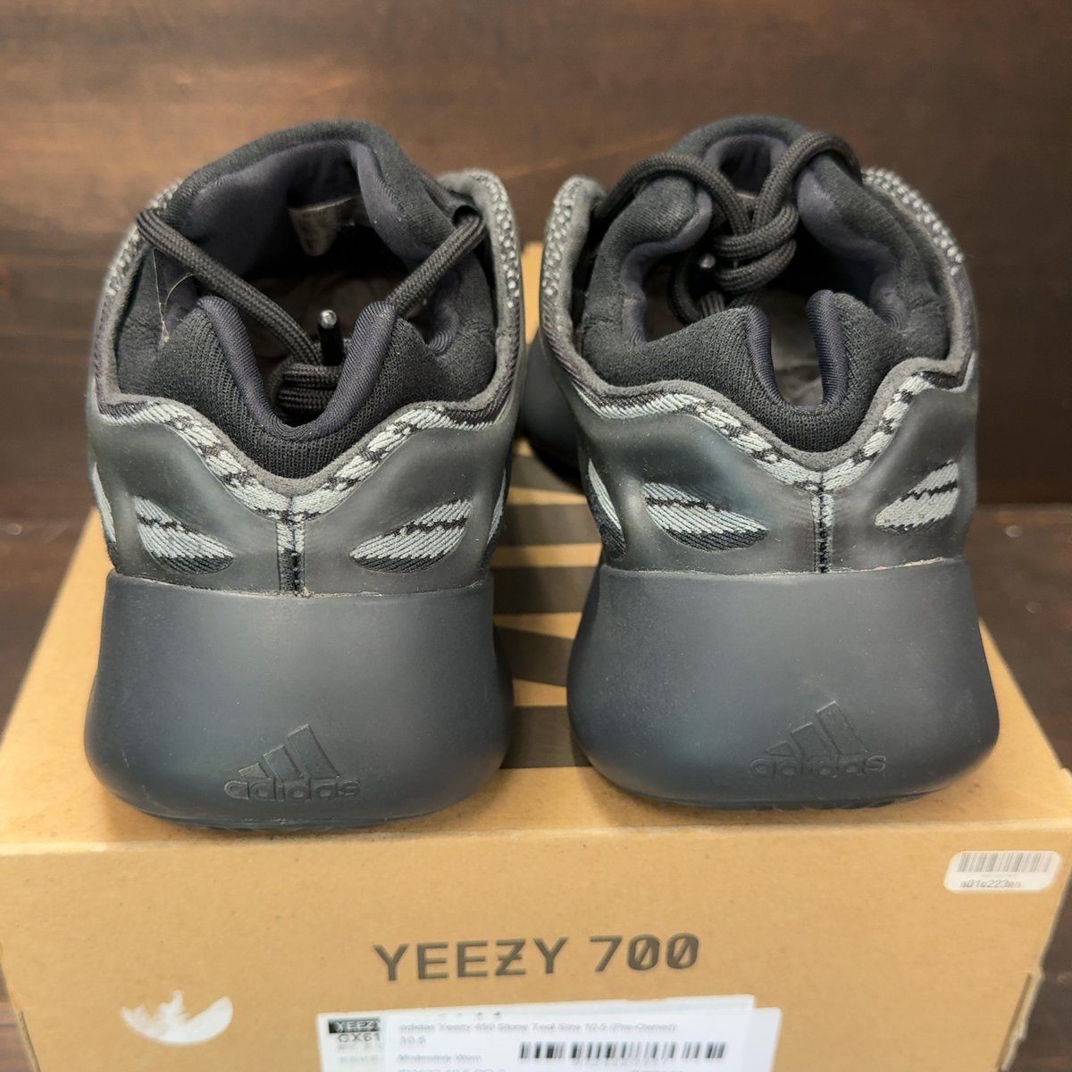 adidas Yeezy 450 Stone Teal Size 10.5 (Pre-Owned) - aux
