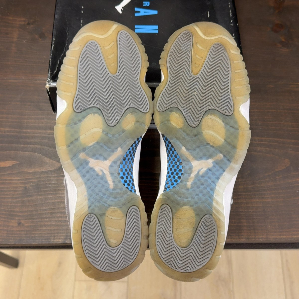 Jordan 11 Retro Low Cement Grey - Image 9
