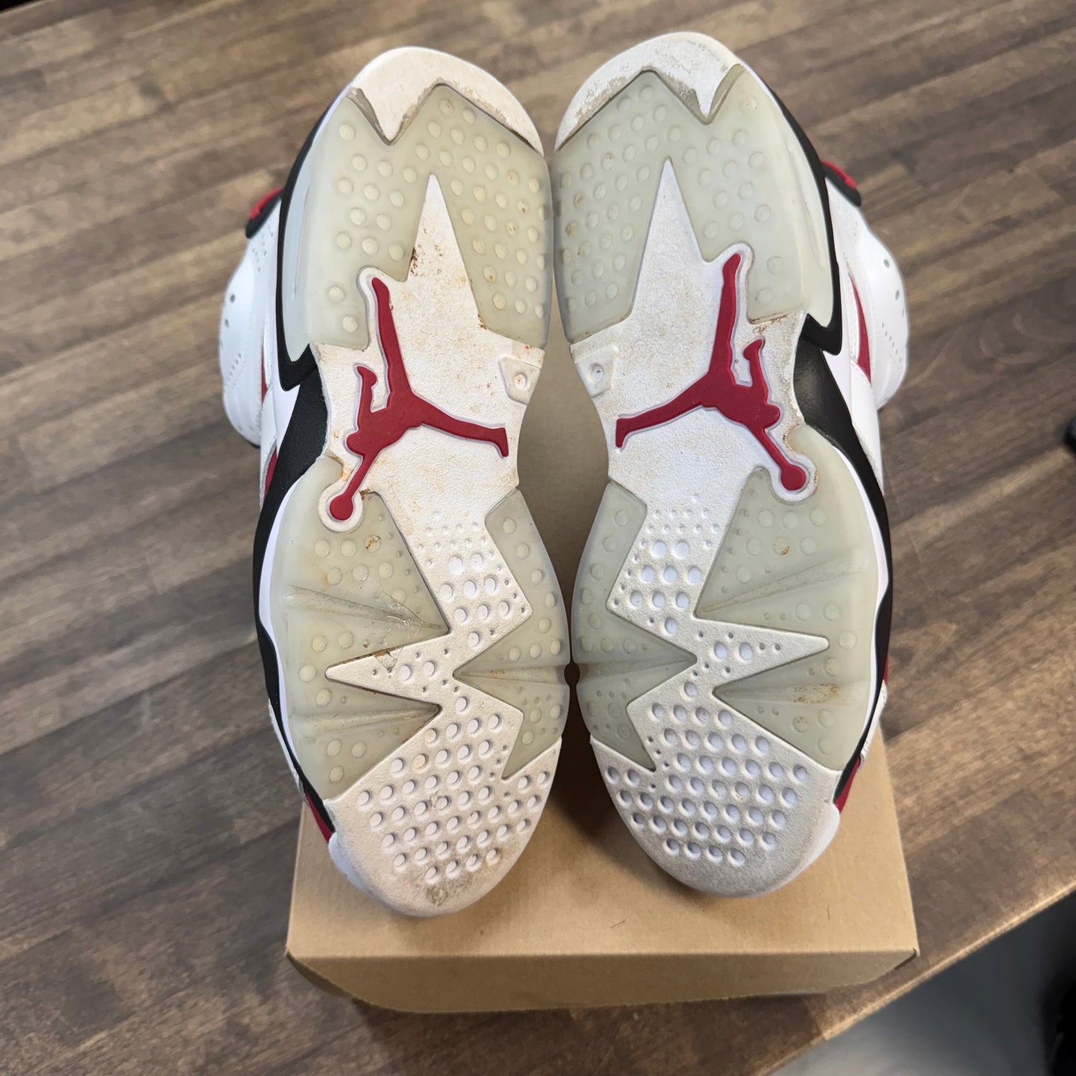 Carmine Jordan 6 Retro (Used, No Box)