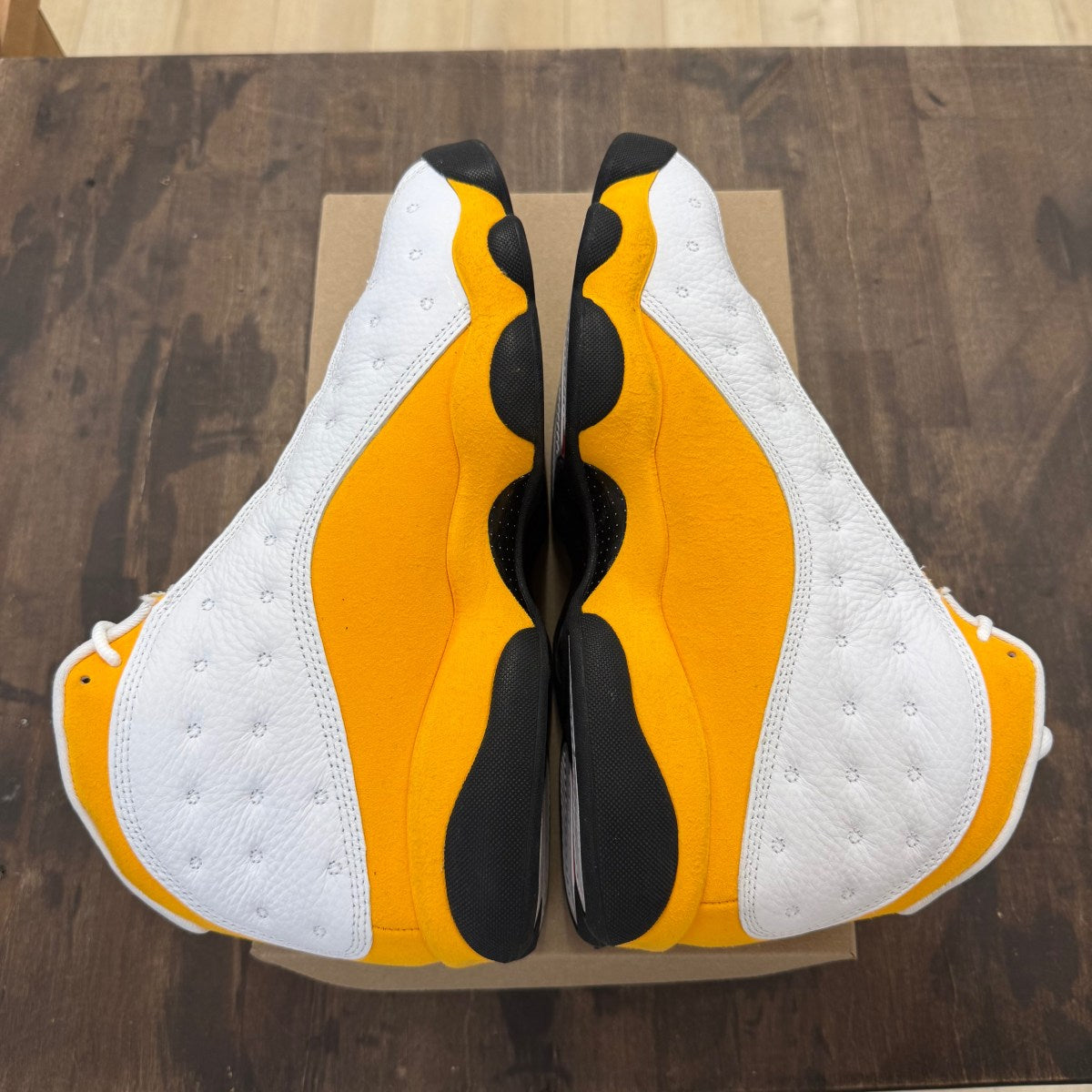 Jordan 13 Retro Del Sol Size 11 (Pre-Owned) - Image 4