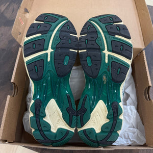 ASICS GT-2160 White Jasper Green Size 9 (Pre-Owned) - Image 4