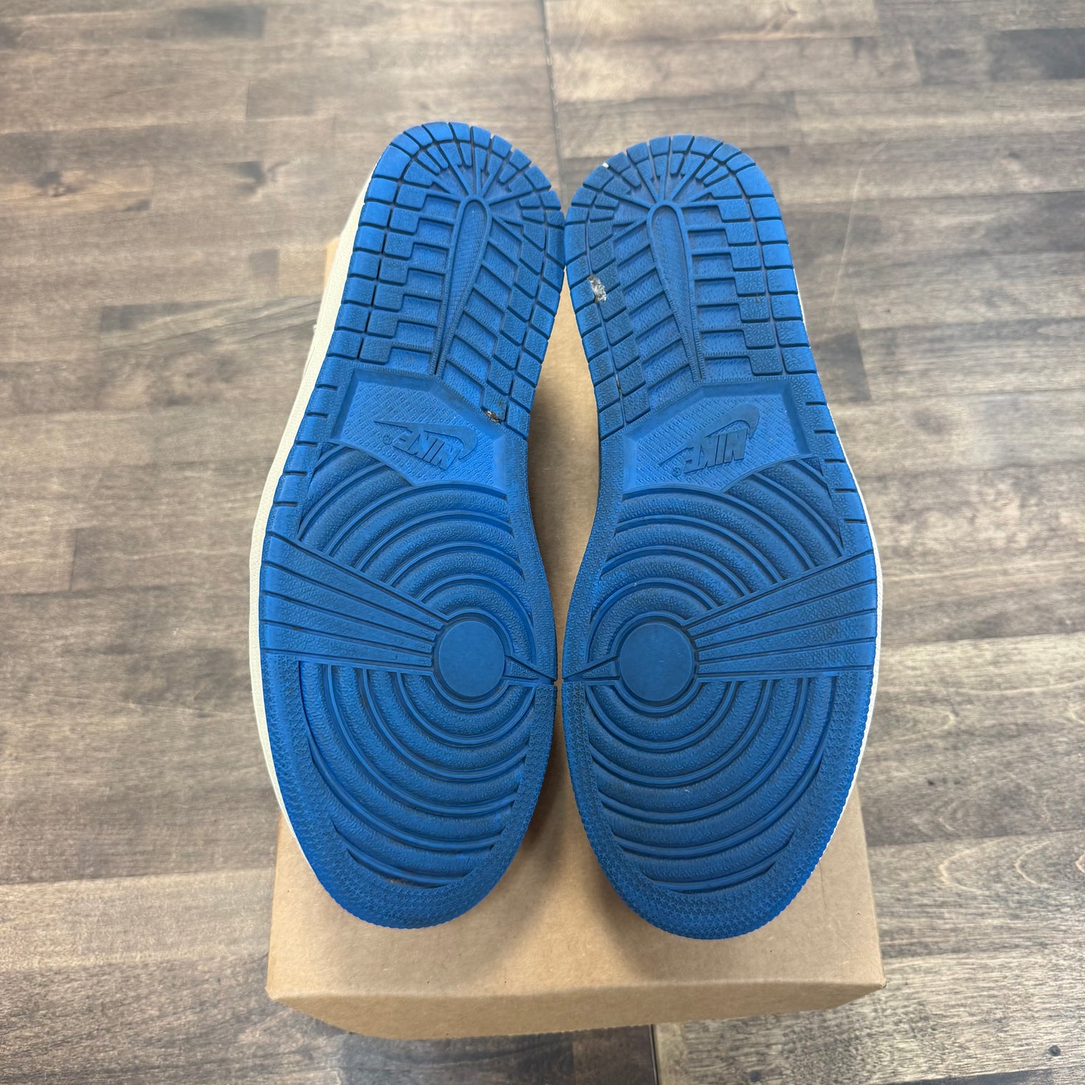 Fragment Travis Scott Jordan 1 Low OG (USED, No Box)