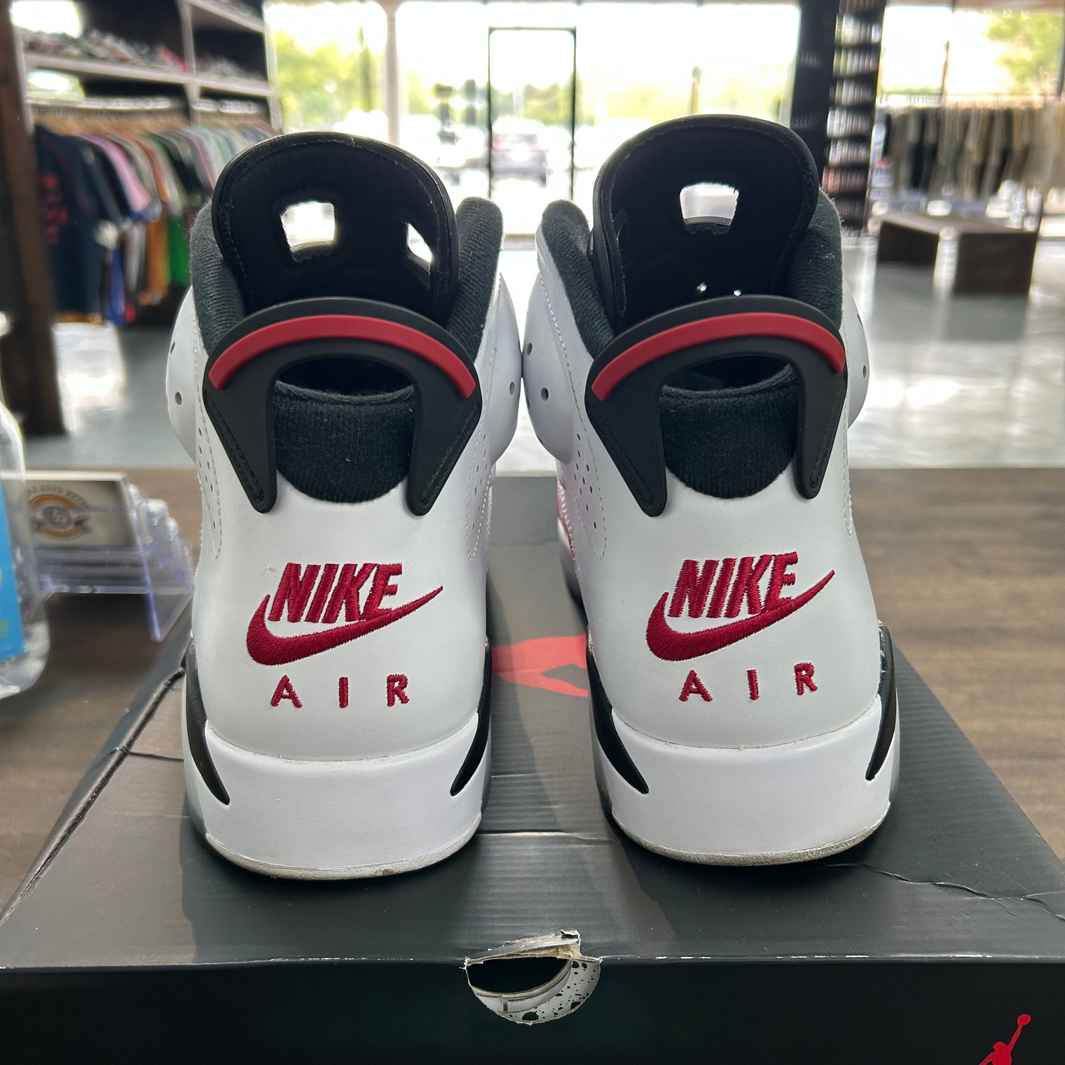 Carmine Jordan 6 Retro (USED)