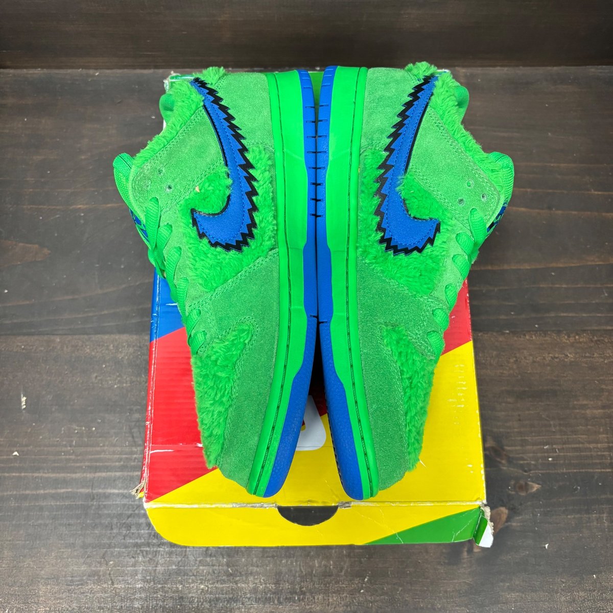 Nike SB Dunk Low Grateful Dead Bears Green Size 9.5 (Pre-Owned) - tag