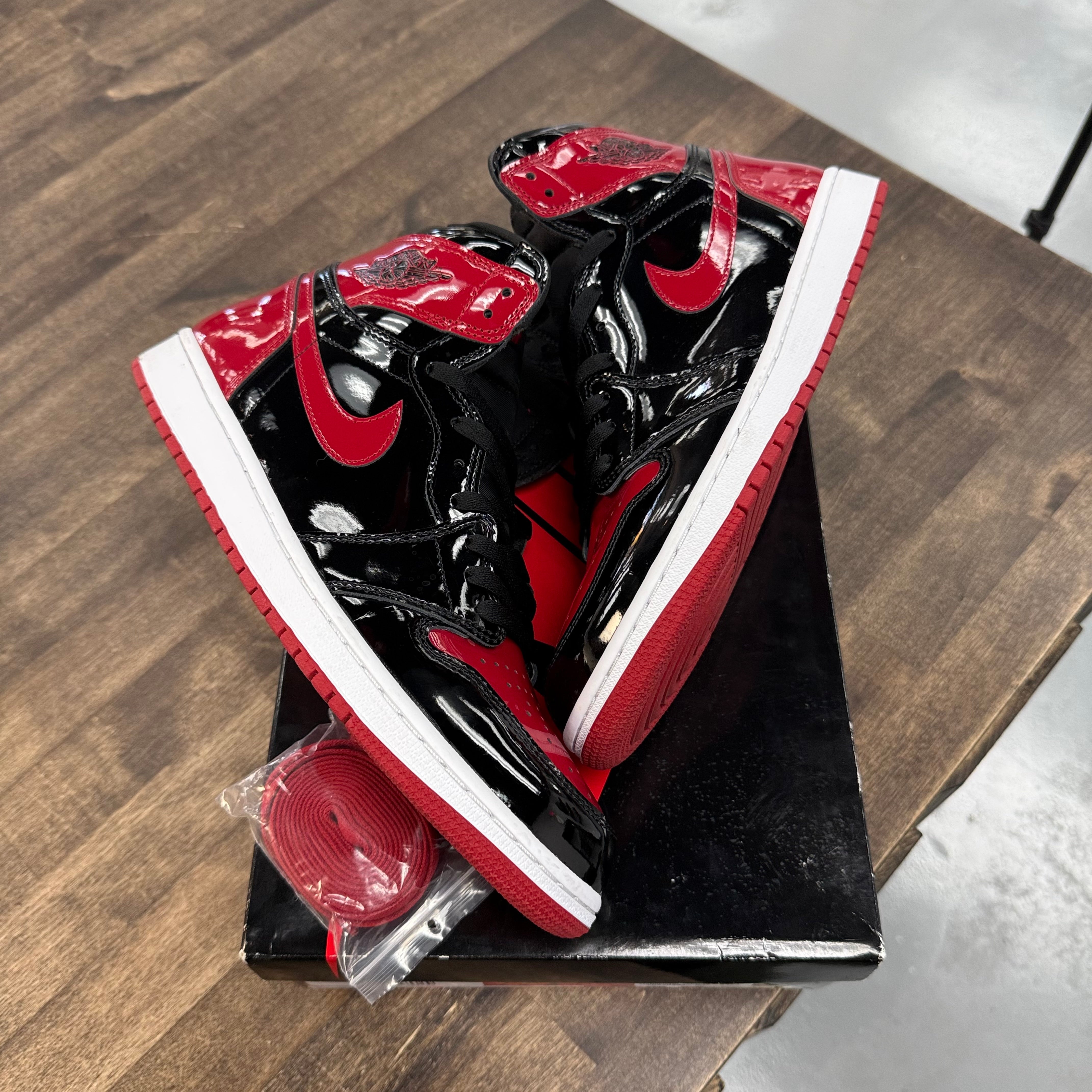 Jordan Patent Bred Jordan 1 Retro High OG (USED) Size 11.5 (Pre-Owned) - Image 1