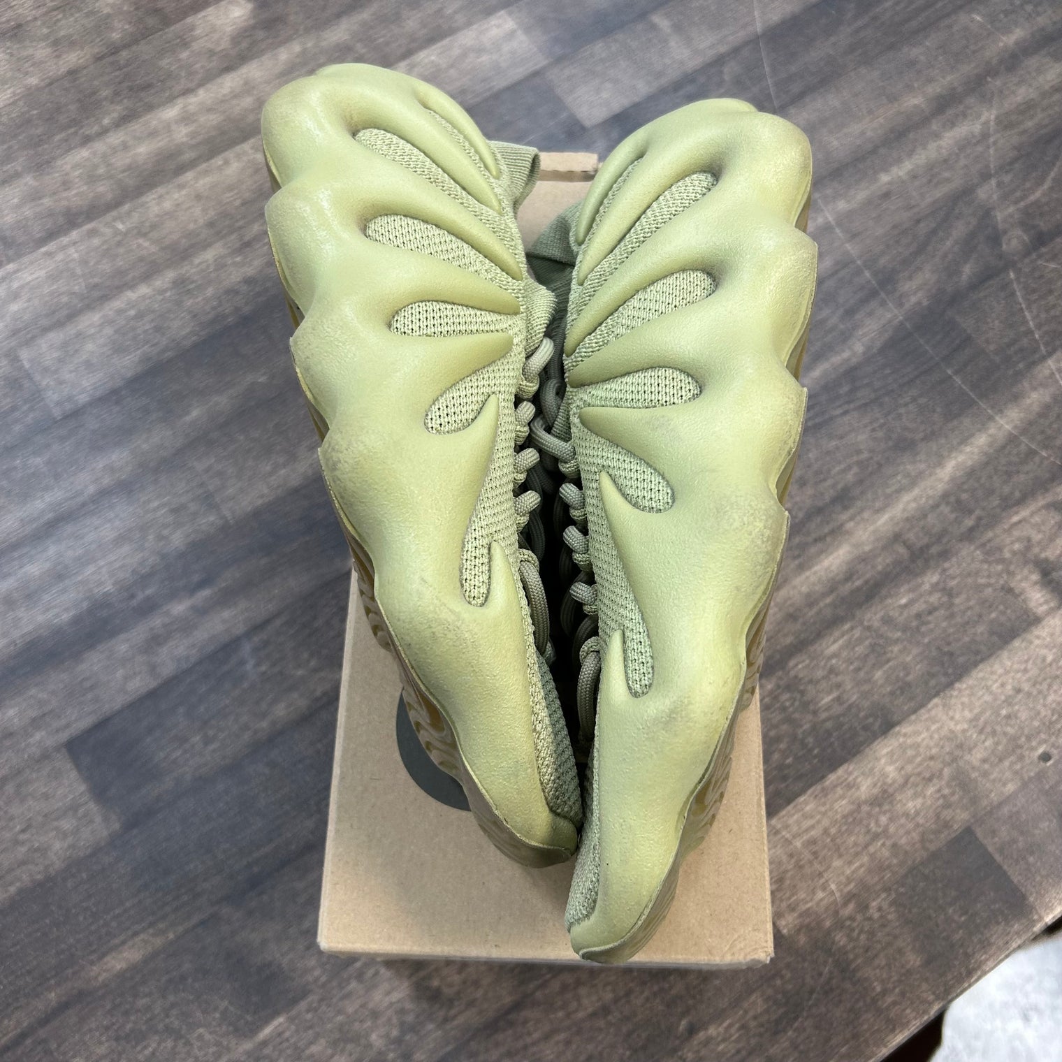 Resin Yeezy 450 (USED)