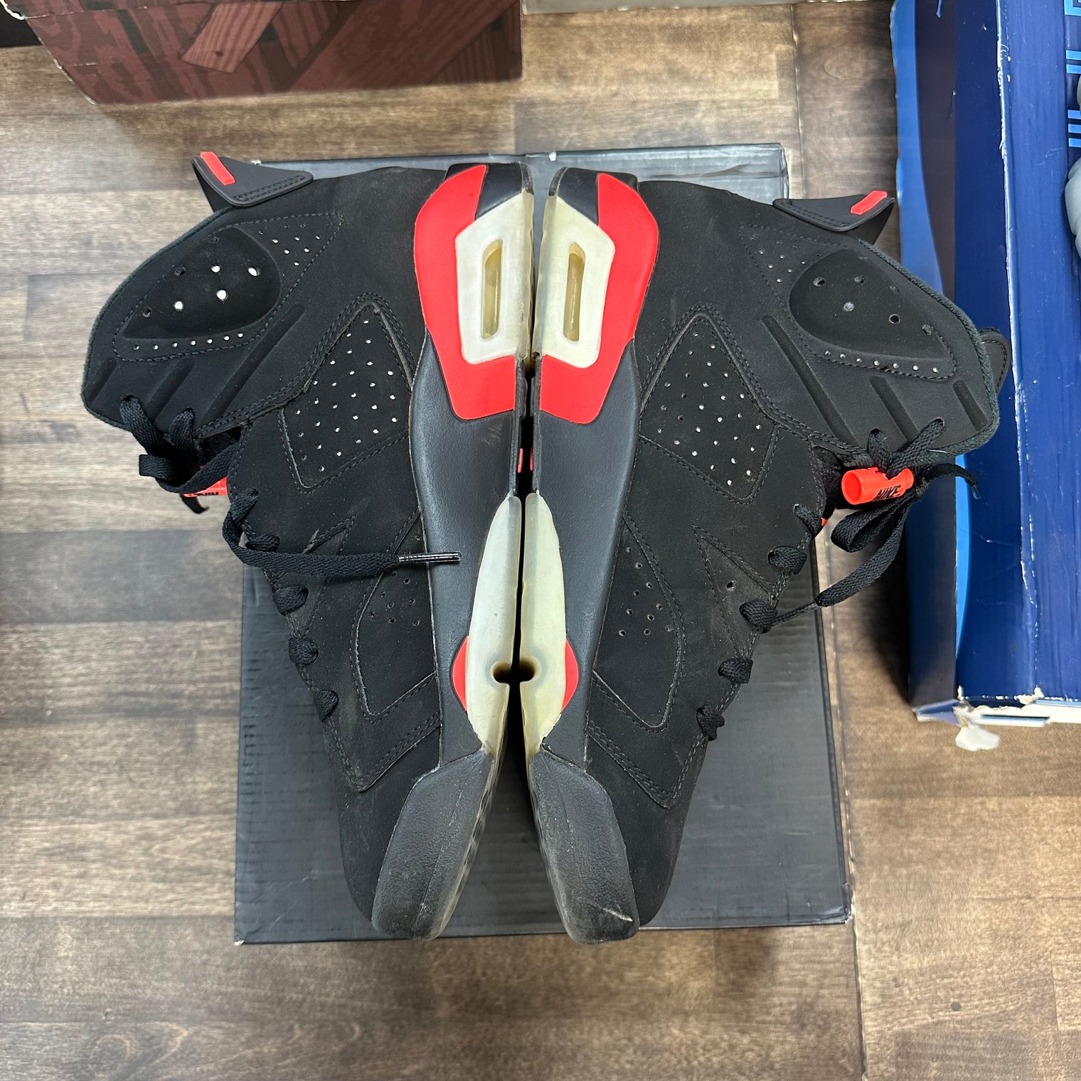 Black Infrared Jordan 6 Retro (2019) (USED)