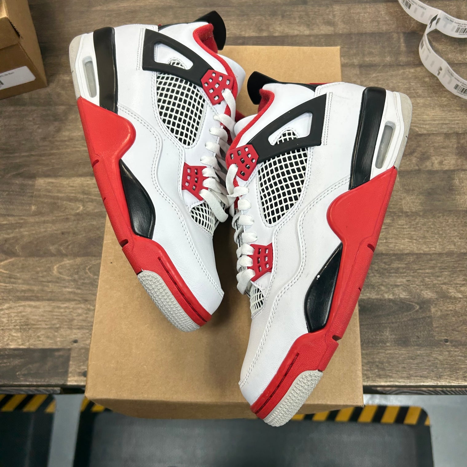 Fire Red Jordan 4 Retro (2020) (USED, No Box)