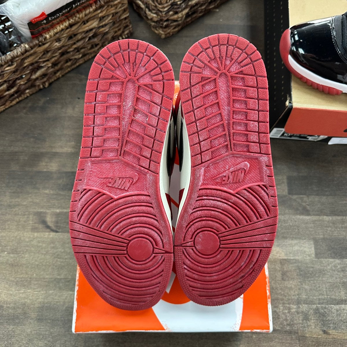 Jordan 1 Retro High OG Chicago Lost and Found - Image 5