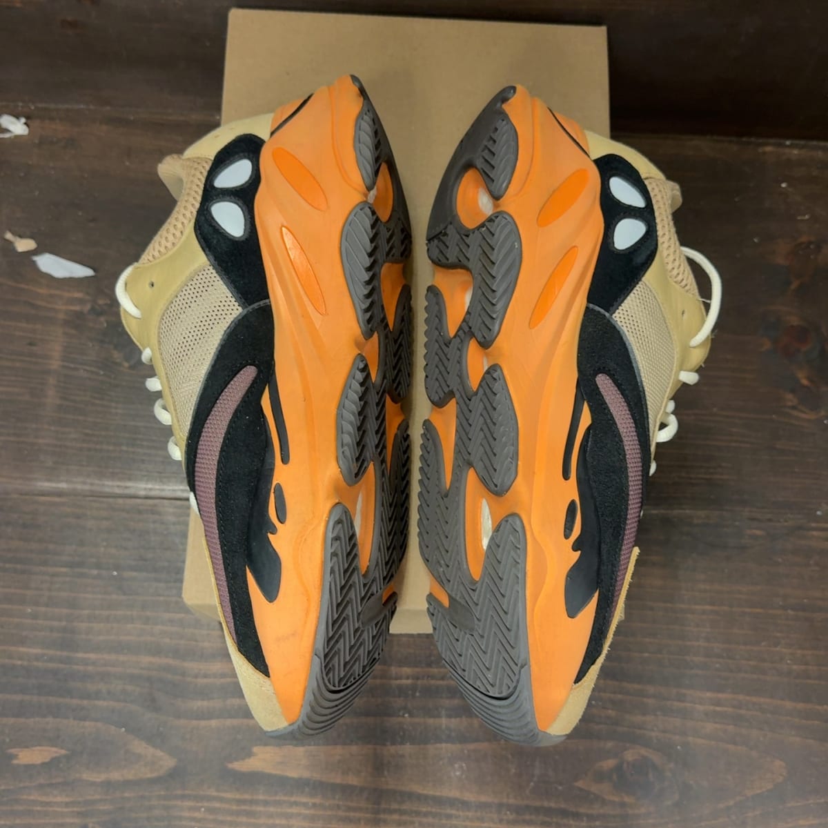 adidas Yeezy Boost 700 Enflame Amber Size 12 (Pre-Owned) - aux