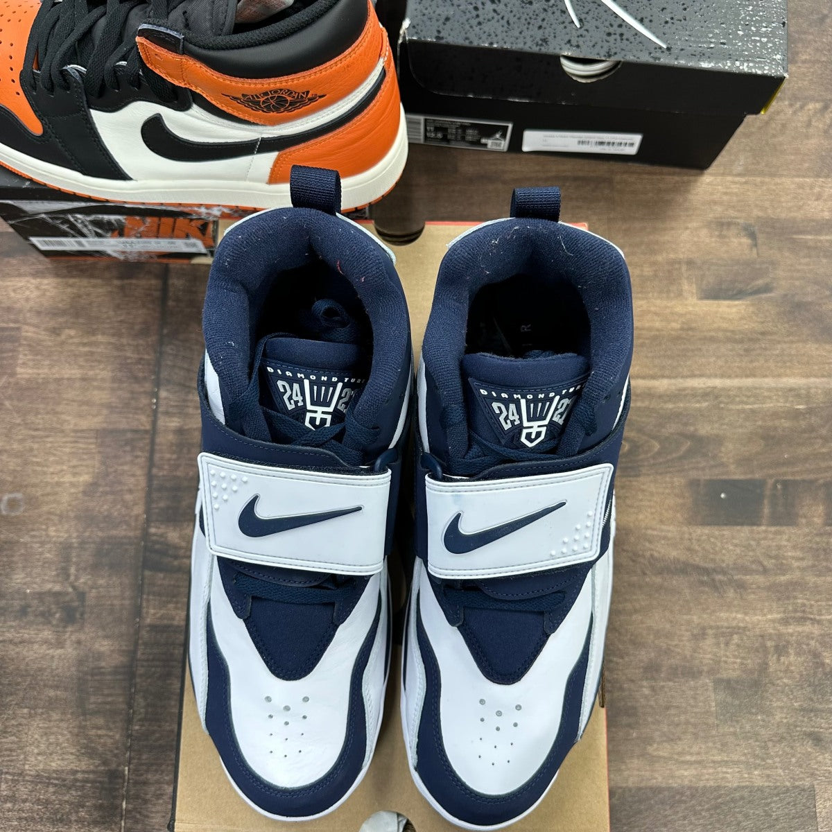 Nike Air Diamond Turf Cowboys - Image 2