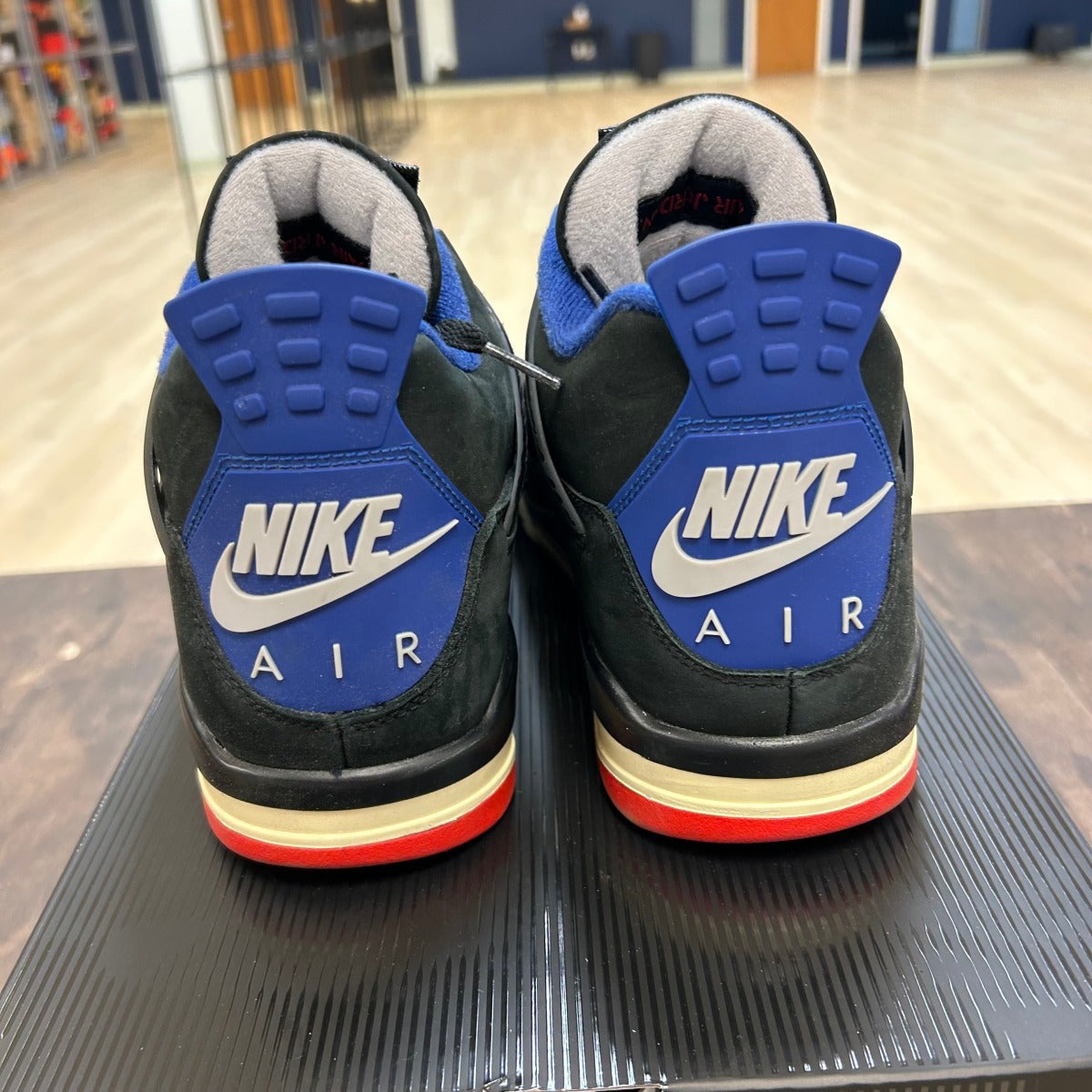 Jordan 4 Retro Rare Air (White Lettering) Size 11 (Pre-Owned)