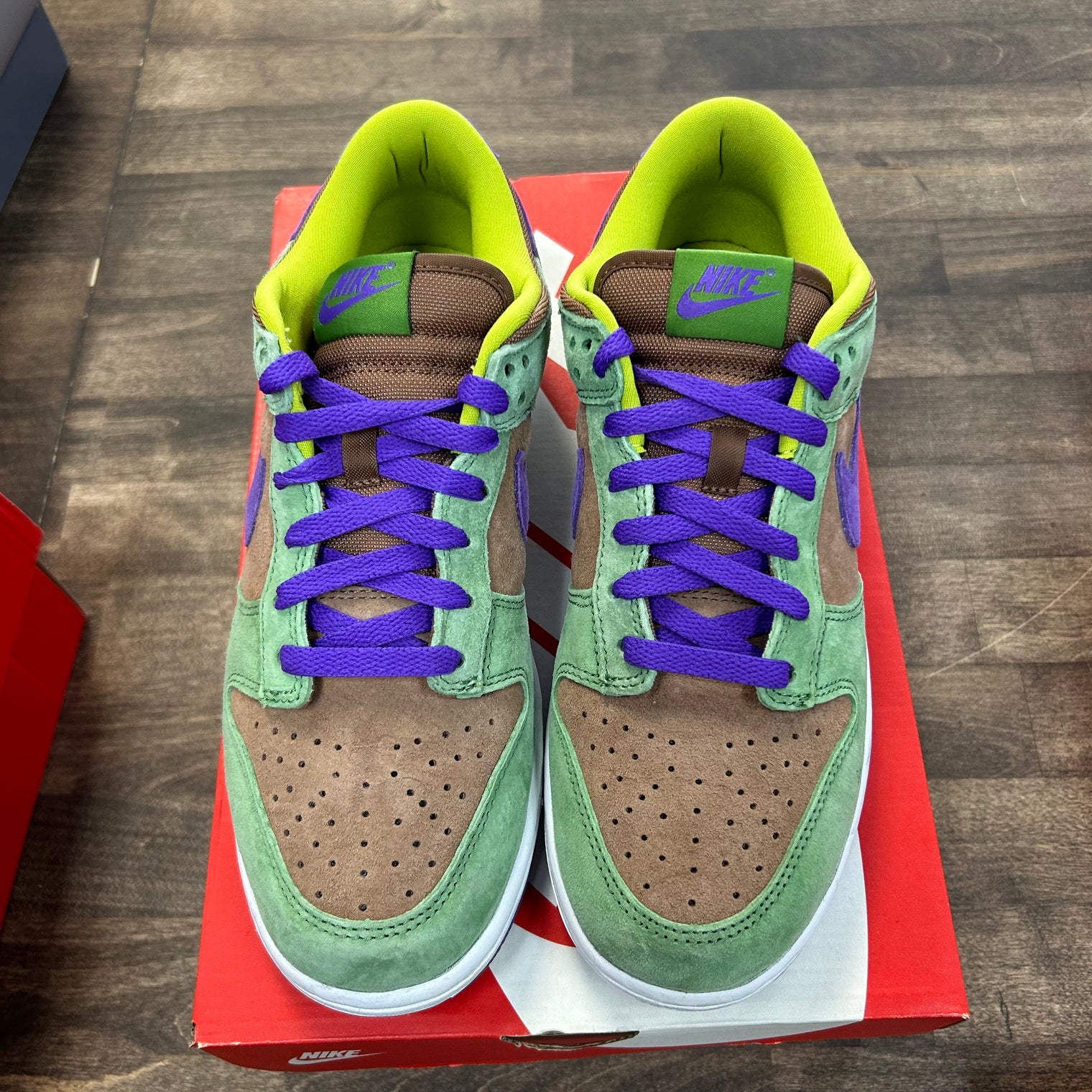 Veneer Dunk Low (USED)