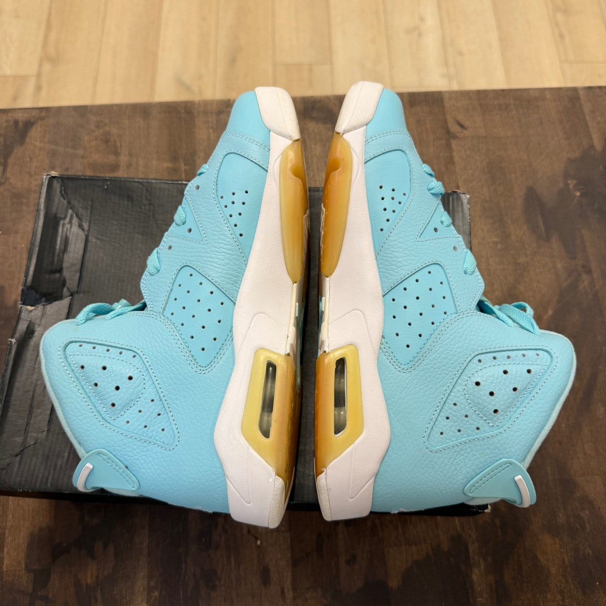 Jordan 6 Retro Pantone (GS) - Image 5
