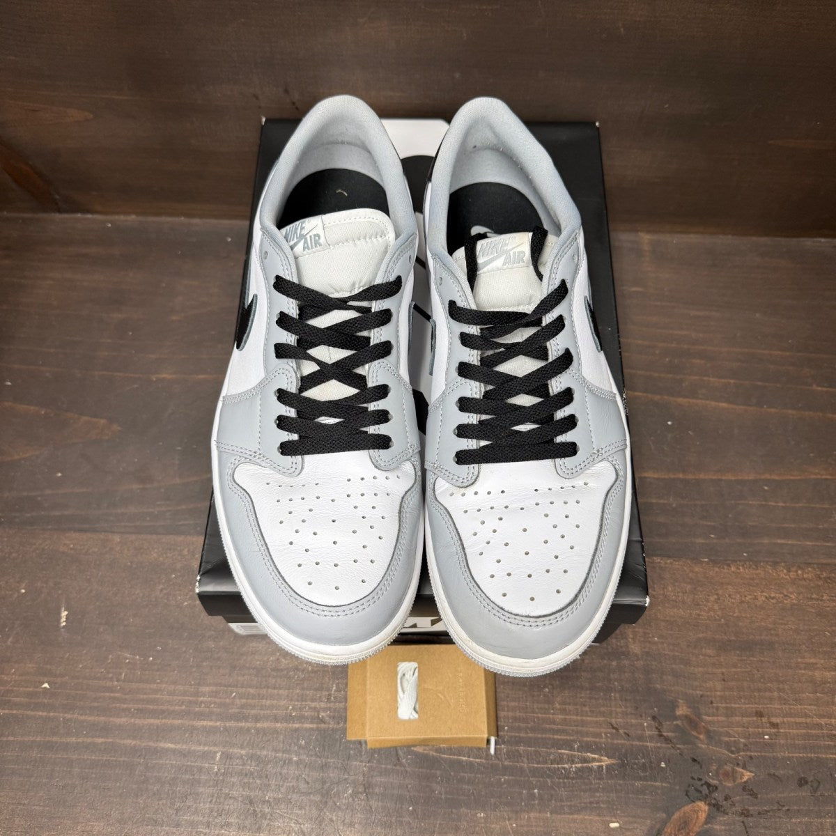 Jordan 1 Retro Low OG Barons Size 12 (Pre-Owned) - back