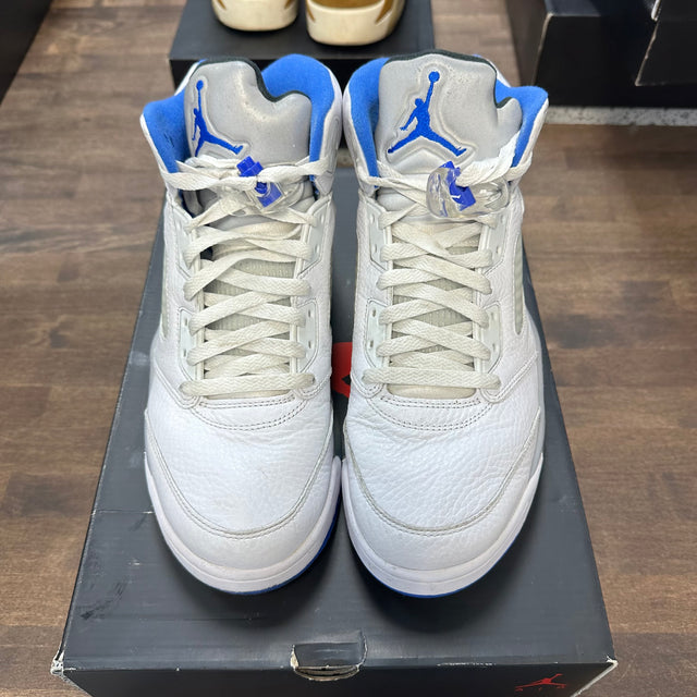 White Stealth Jordan 5 Retro (2021) (USED)