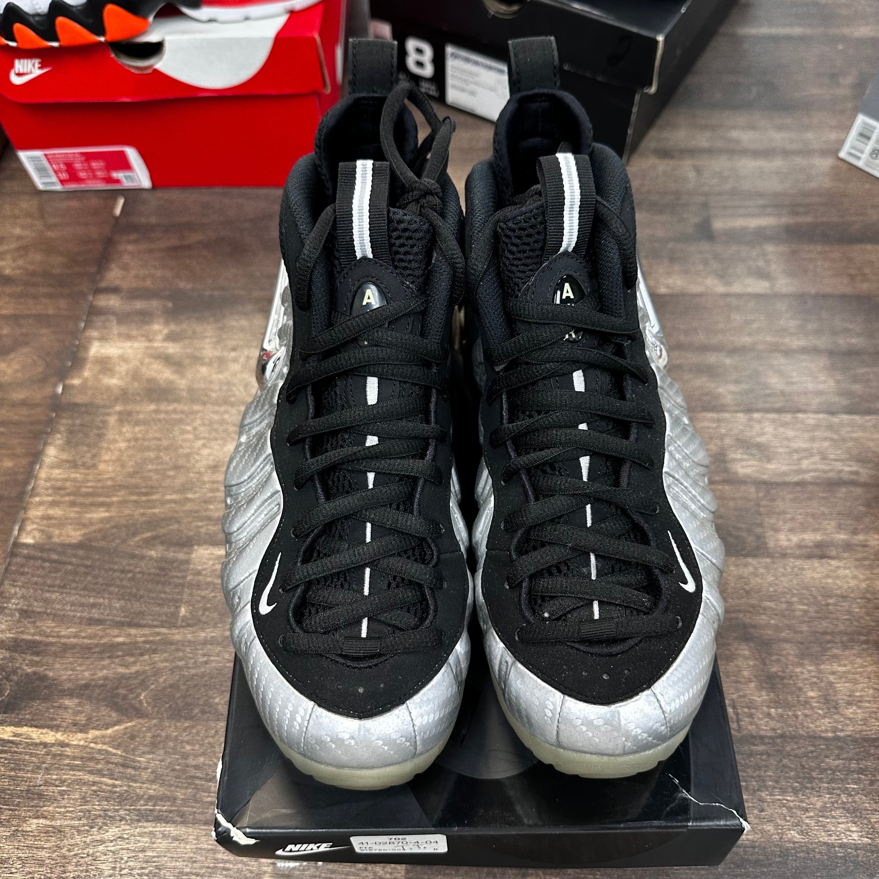 Nike Silver Surfer Foamposite Pro (USED) Size 8.5 (Pre-Owned) - Image 2