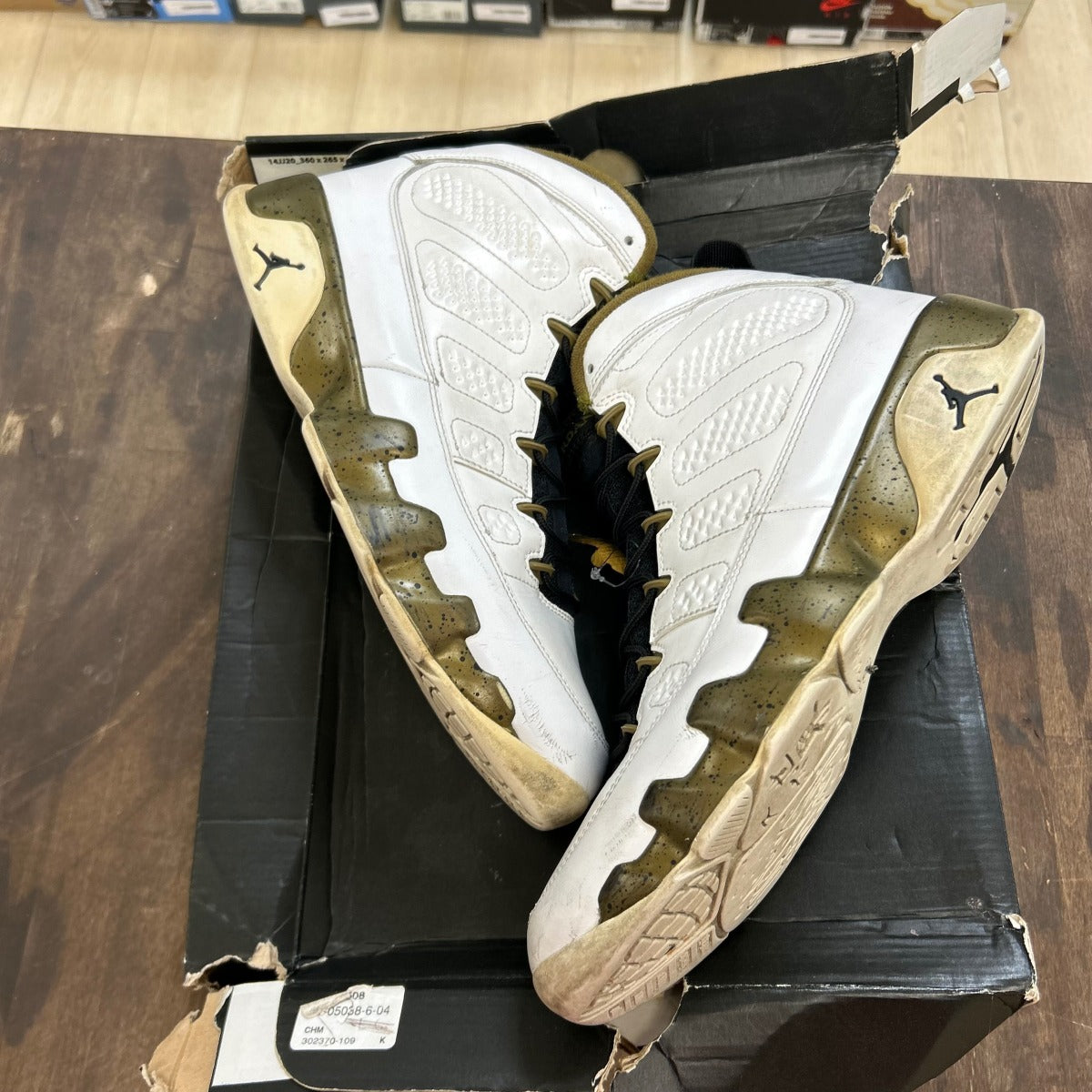 Jordan 9 Retro Statue - Image 1