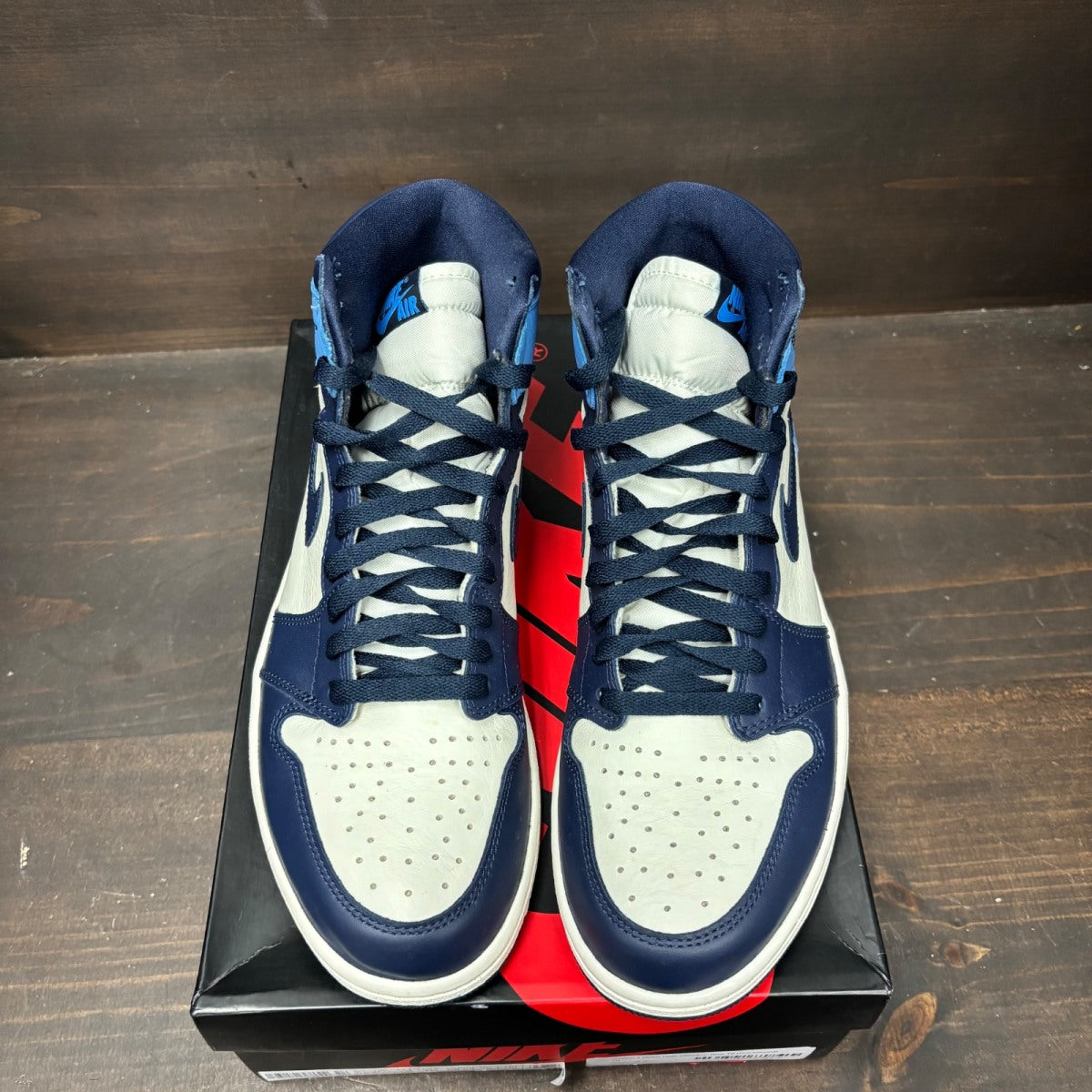 Jordan 1 Retro High Obsidian - Image 3