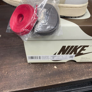 Jordan 1 Retro Low OG SP Travis Scott Reverse Mocha Size 8.5 - aux