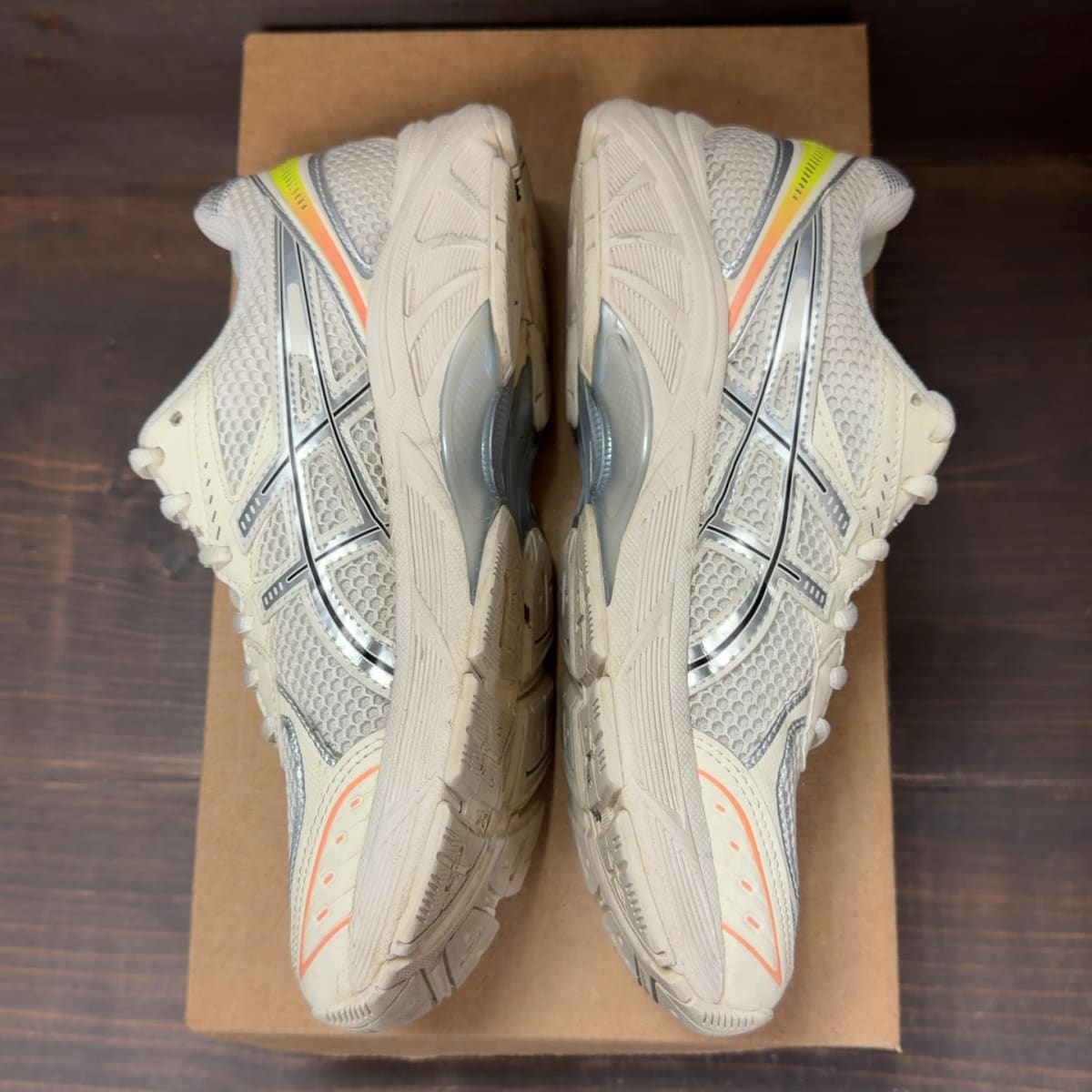 ASICS GT-2160 Paris Size 7 (Pre-Owned) - aux