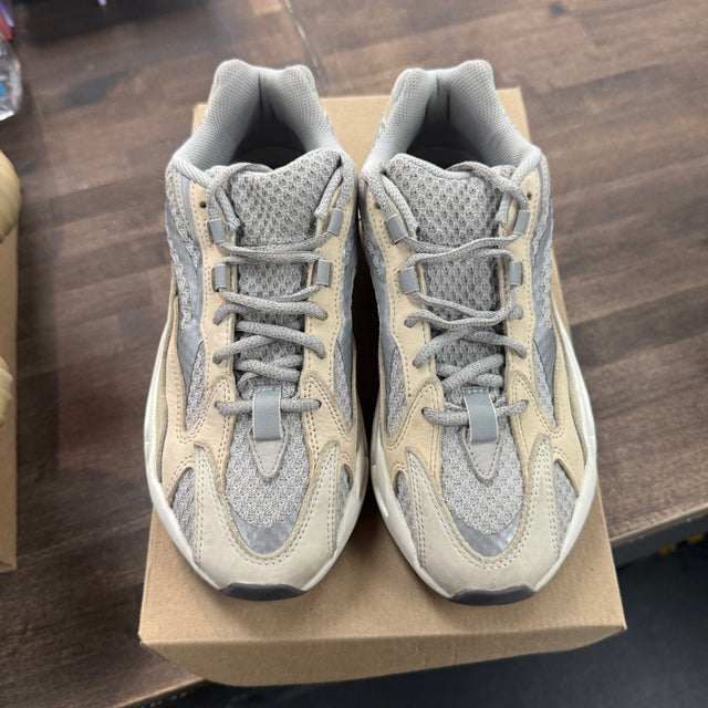 Cream Yeezy 700 V2 (USED, No Box)