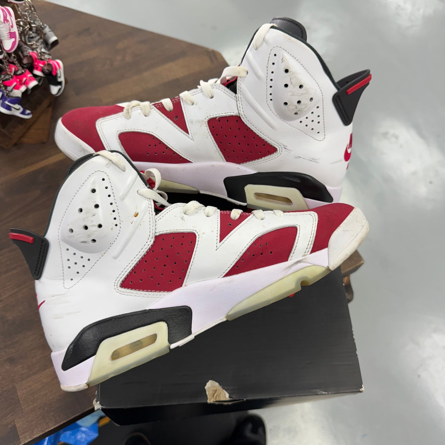 Carmine Jordan 6 Retro (USED)
