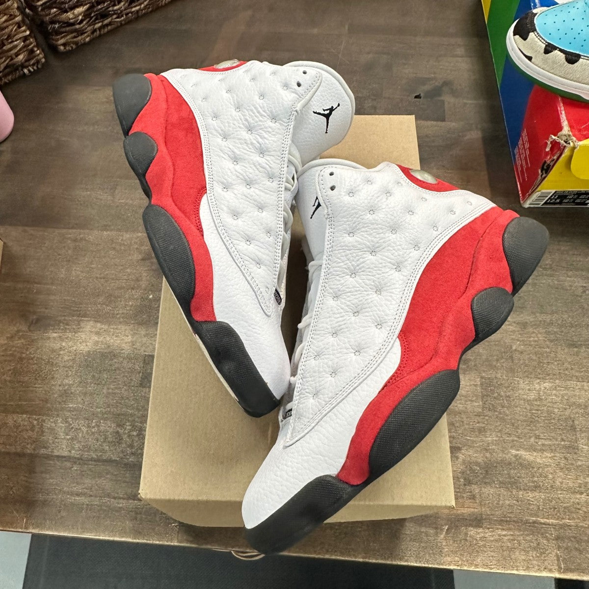 Jordan 13 Retro OG Chicago (2017) Size 11 (Pre-Owned) - Image 1