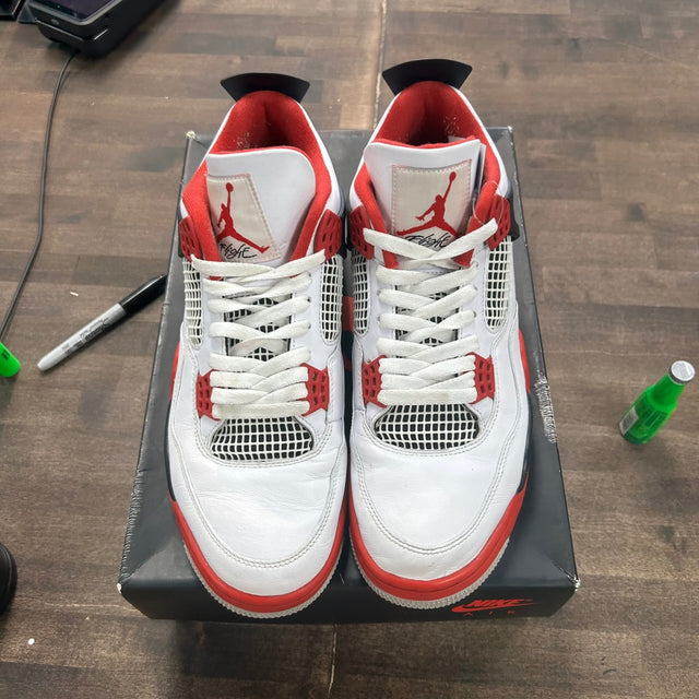 Jordan 4 Retro Fire Red (2020) - Image 2