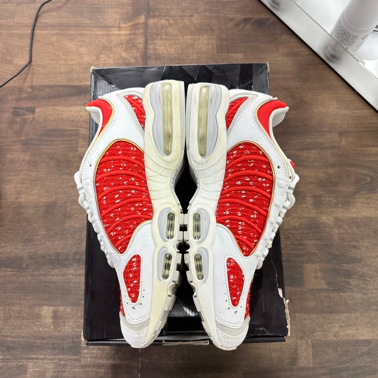 Supreme White Nike Air Max Tailwind 4 (USED)