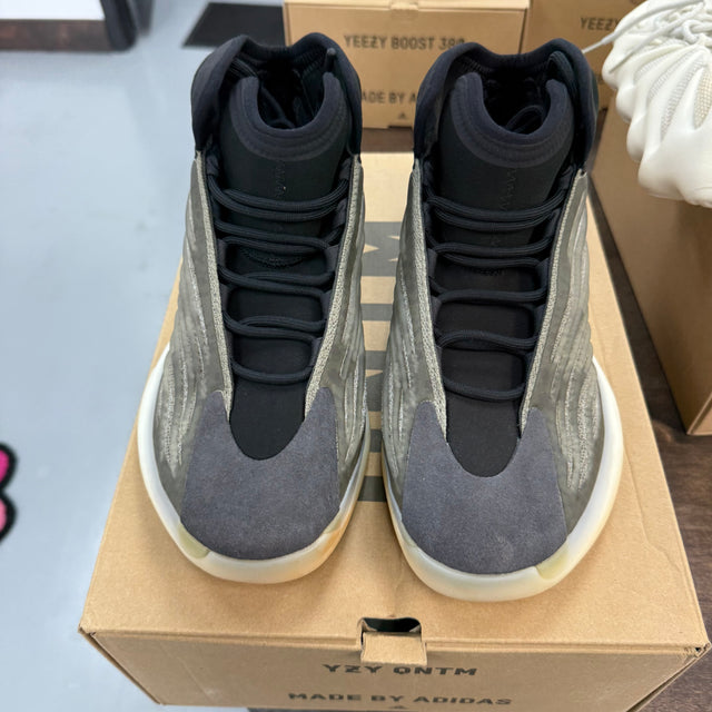Barium Yeezy QNTM (USED)