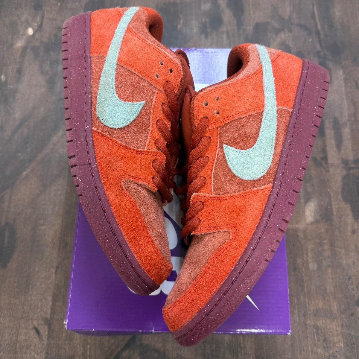 Nike SB Dunk Low Mystic Red Rosewood - Image 1