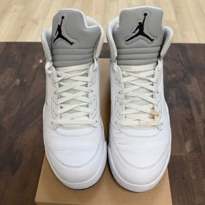 Jordan 5 Retro Metallic White (2015) Size 13 (Pre-Owned) - Image 2