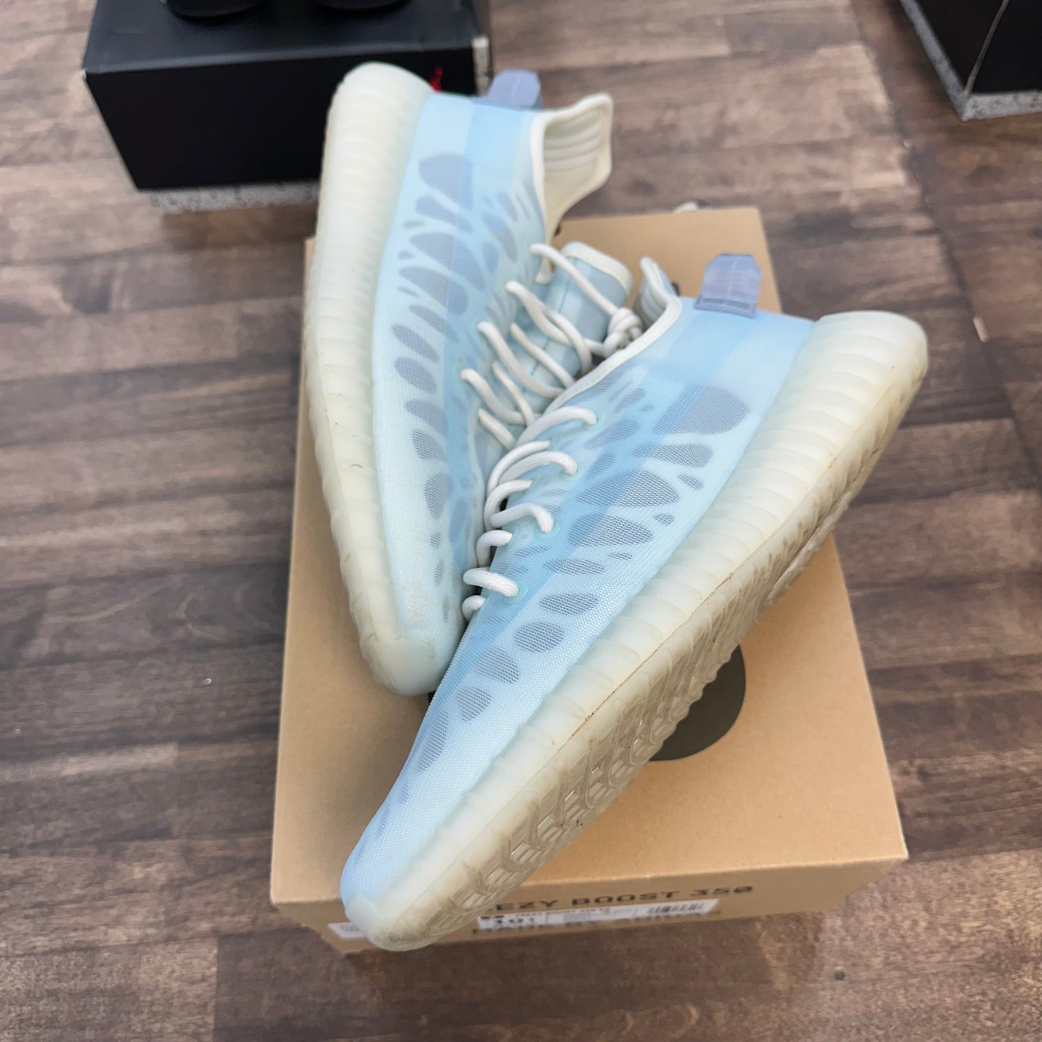 Mono Ice Yeezy 350 (USED)