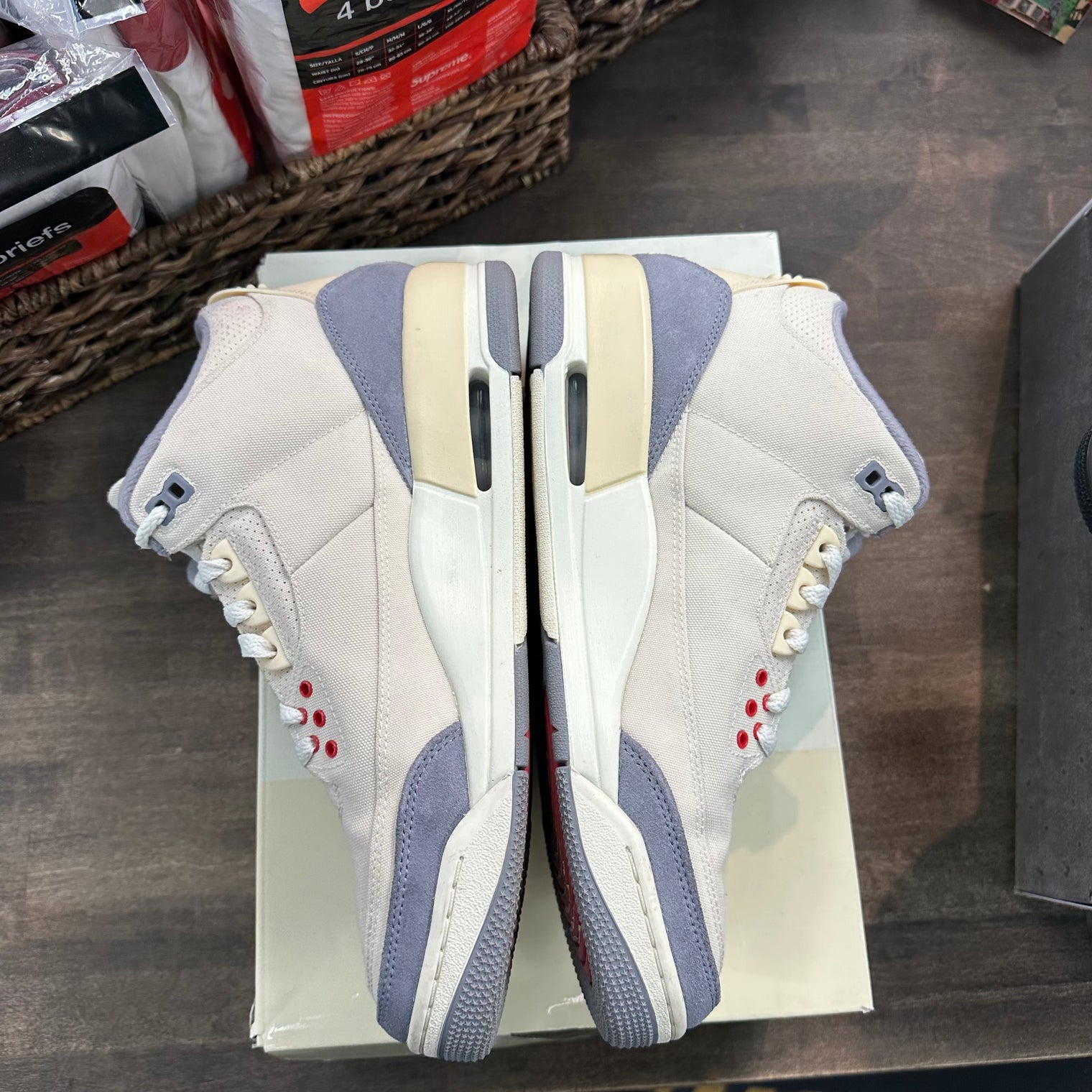 Jordan 3 Retro Muslin (US 10) (USED)