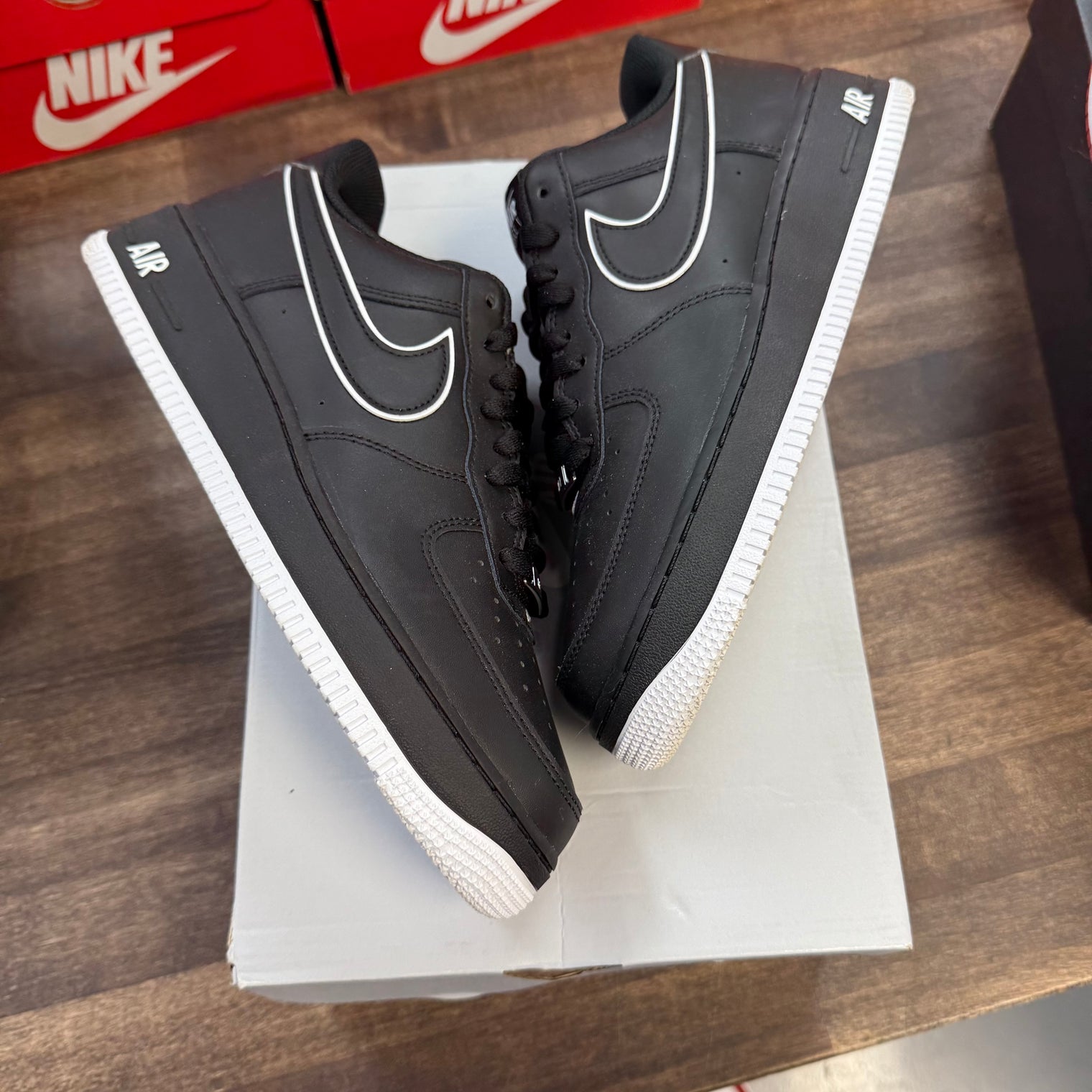 Black White Sole Air Force 1 07 (USED)