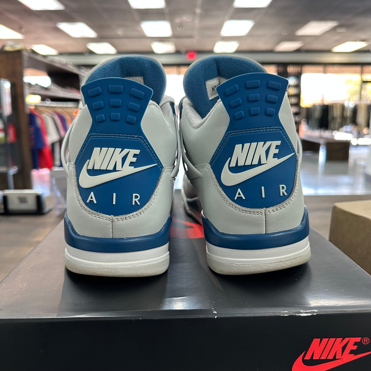 Military Blue Jordan 4 2024 (USED)