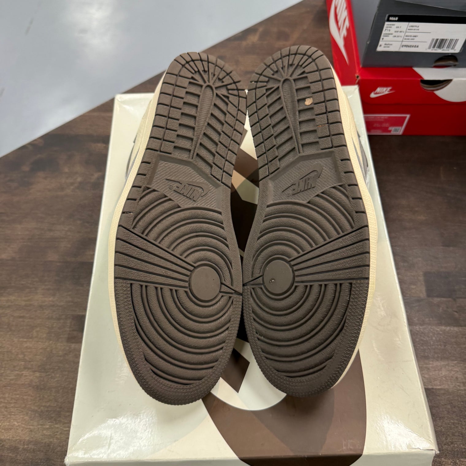 Reverse Mocha Travis Scott Jordan 1 Low OG SP (Used)